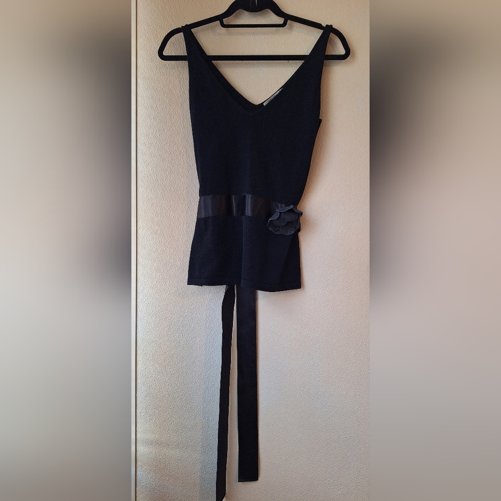 Beth Bowley Black Knit Top With Bow - Medium